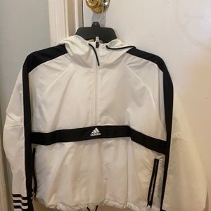Adidas mid rise windbreaker - new